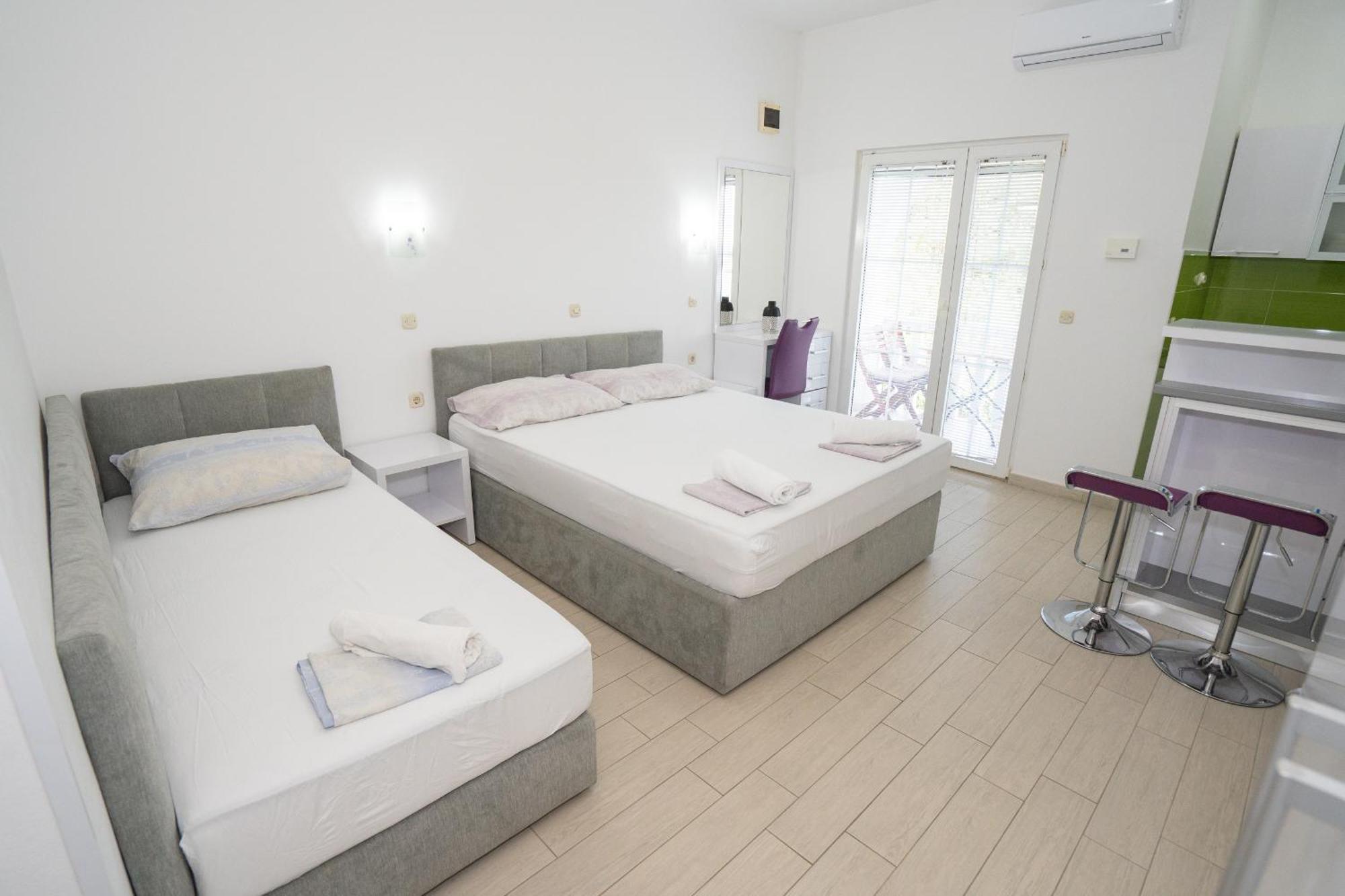 Garden Resort - Apartments Maslina Potocnica Ngoại thất bức ảnh