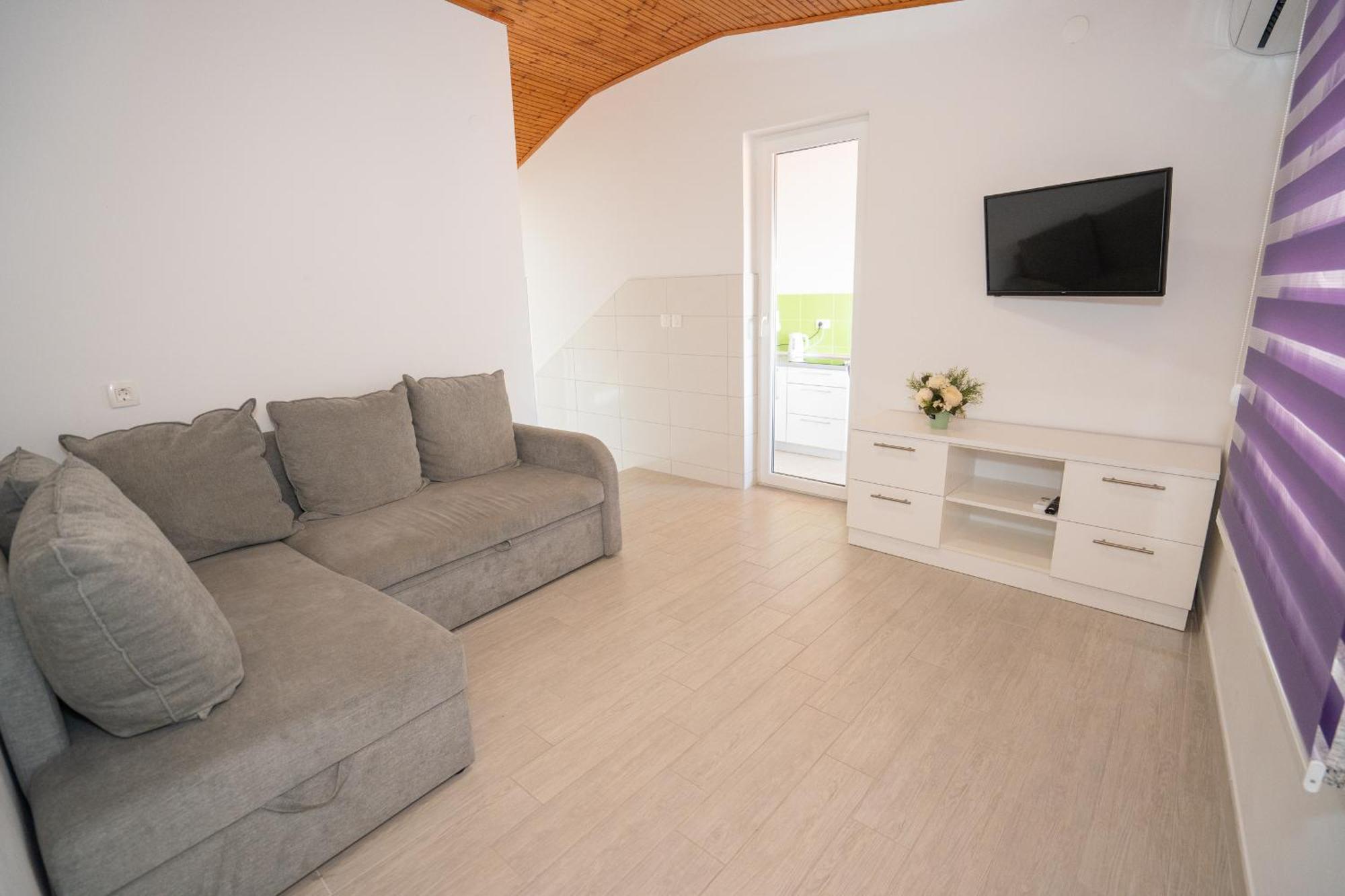 Garden Resort - Apartments Maslina Potocnica Ngoại thất bức ảnh
