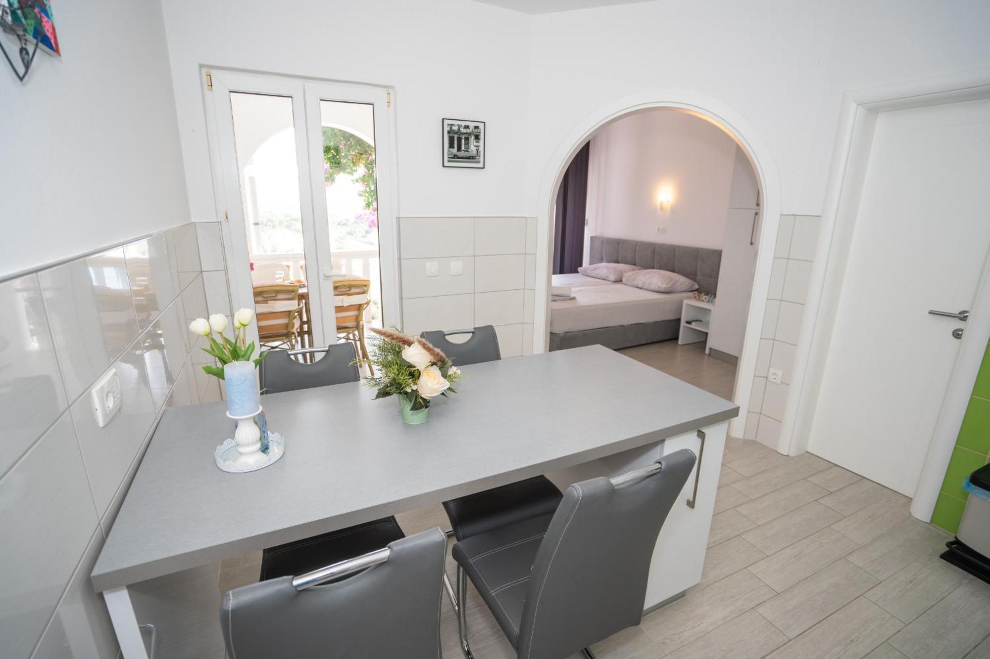 Garden Resort - Apartments Maslina Potocnica Ngoại thất bức ảnh