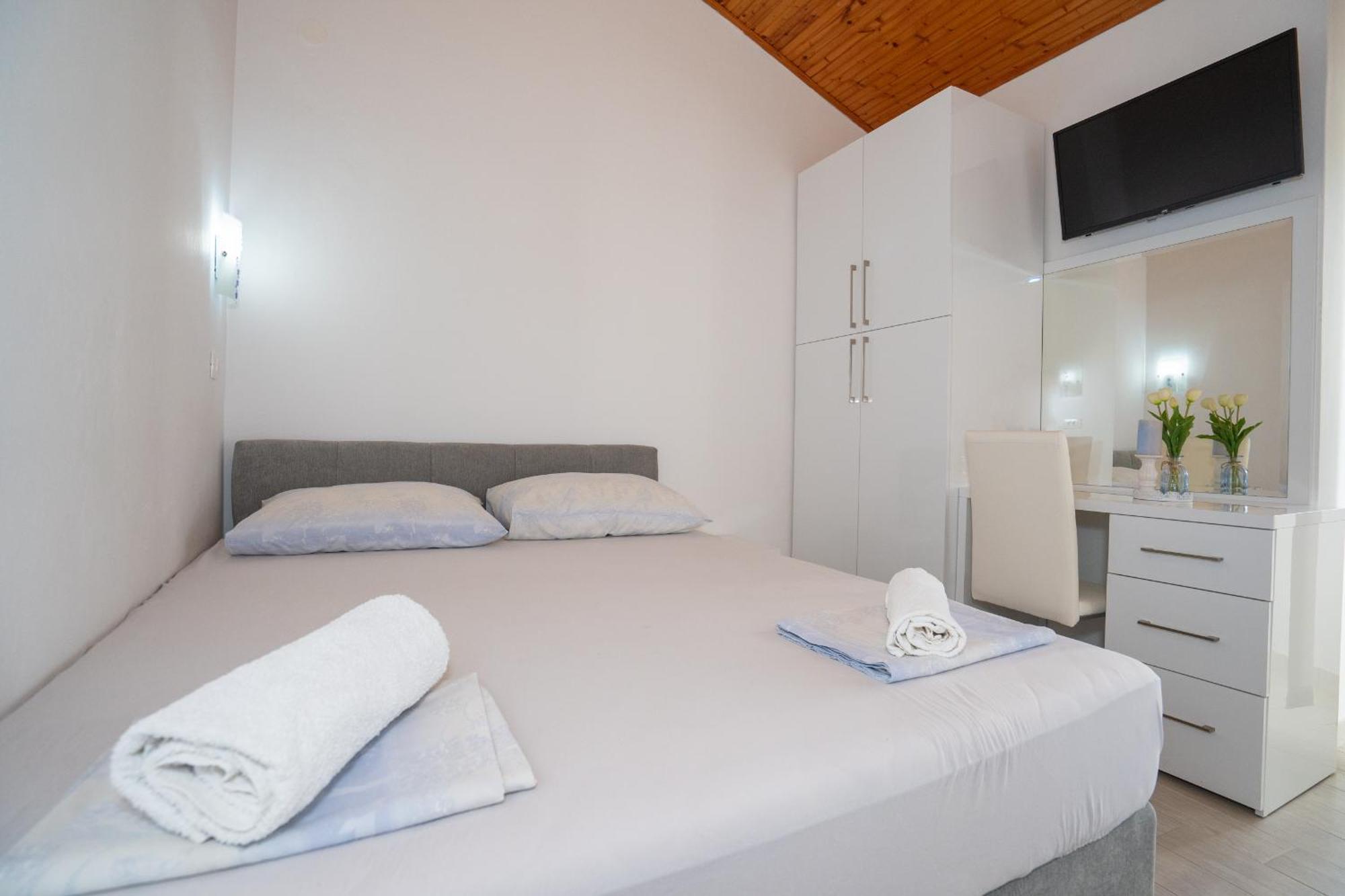 Garden Resort - Apartments Maslina Potocnica Phòng bức ảnh