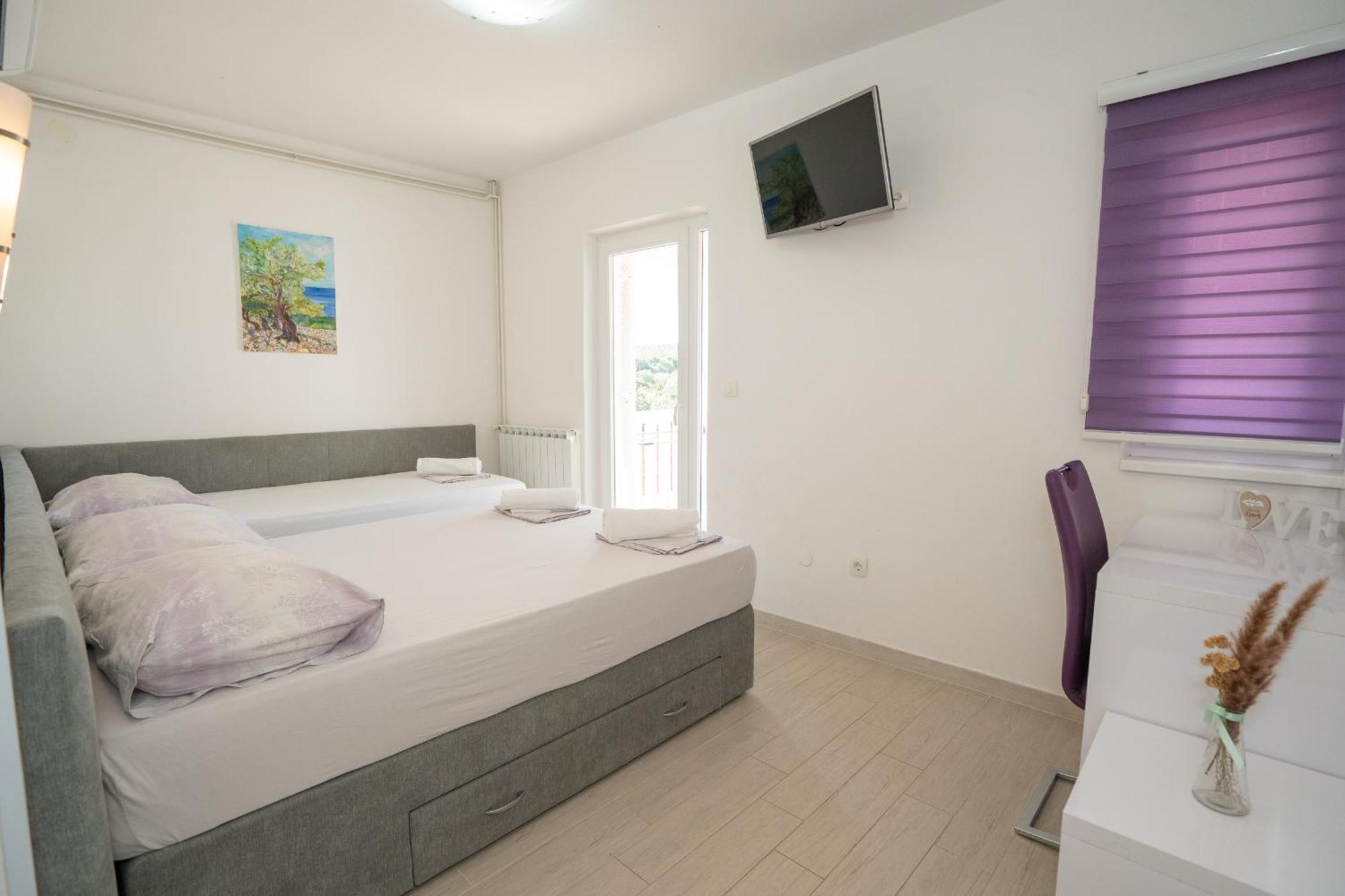 Garden Resort - Apartments Maslina Potocnica Phòng bức ảnh