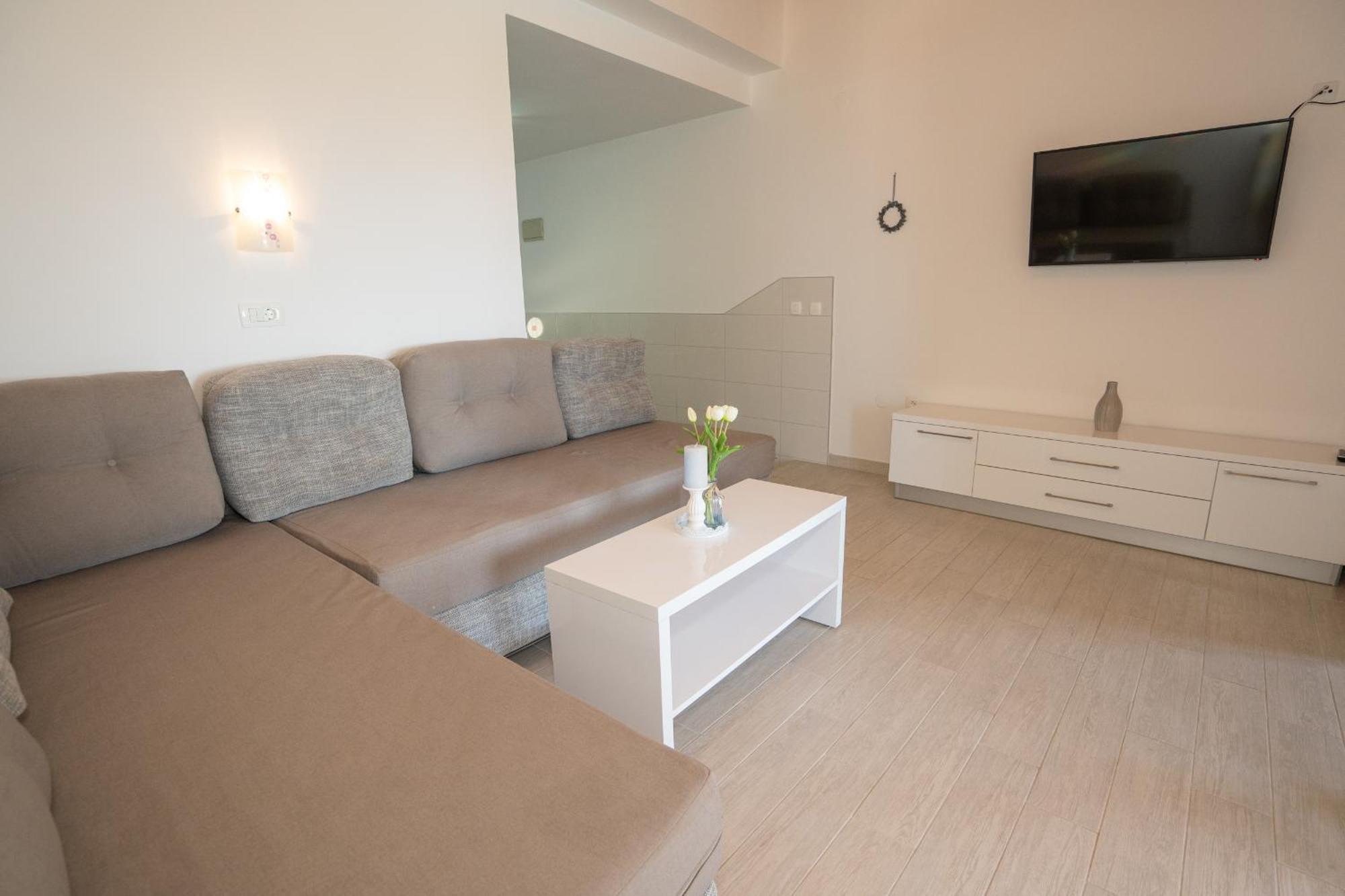 Garden Resort - Apartments Maslina Potocnica Phòng bức ảnh
