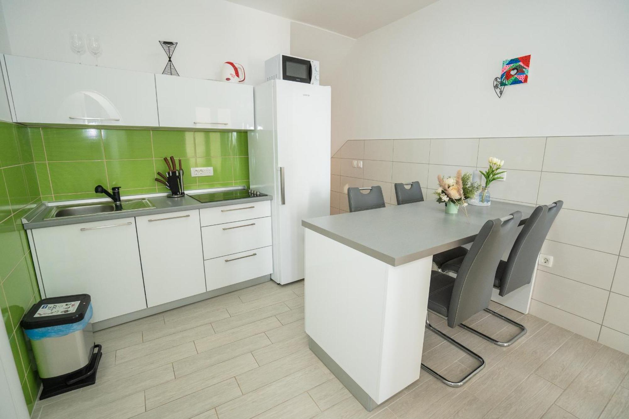 Garden Resort - Apartments Maslina Potocnica Phòng bức ảnh